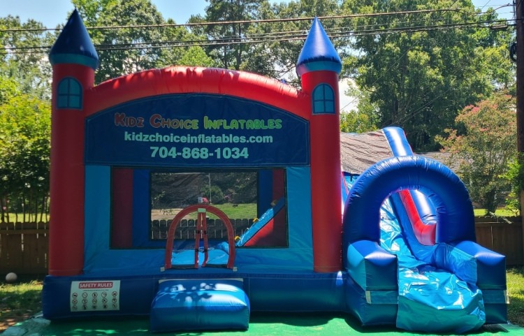 The Royal Kingdom Bounce House Combo (Dry only)